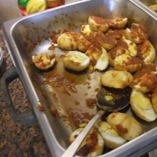 Telur bumbu Bali
