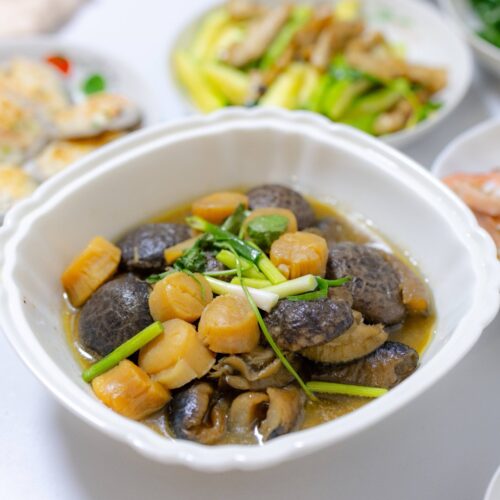 Braised sea cucumber