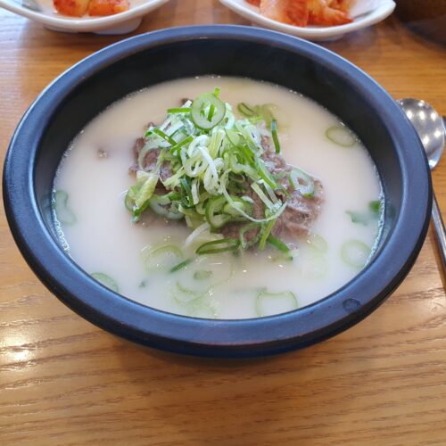 Seolleongtang